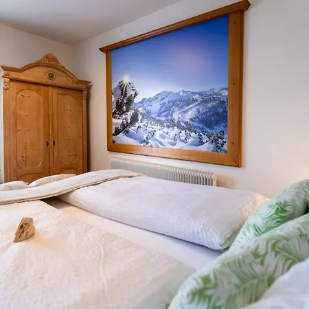 Im Gaestehaus Warter In Altenmarkt Apartment
