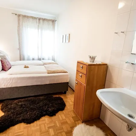 Im Gaestehaus Warter In Altenmarkt Apartamento